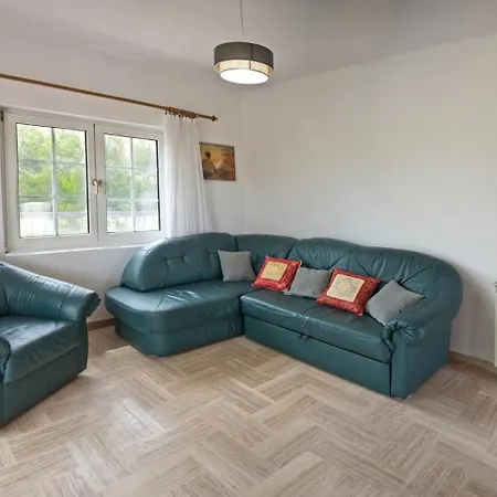 Apartment Axa